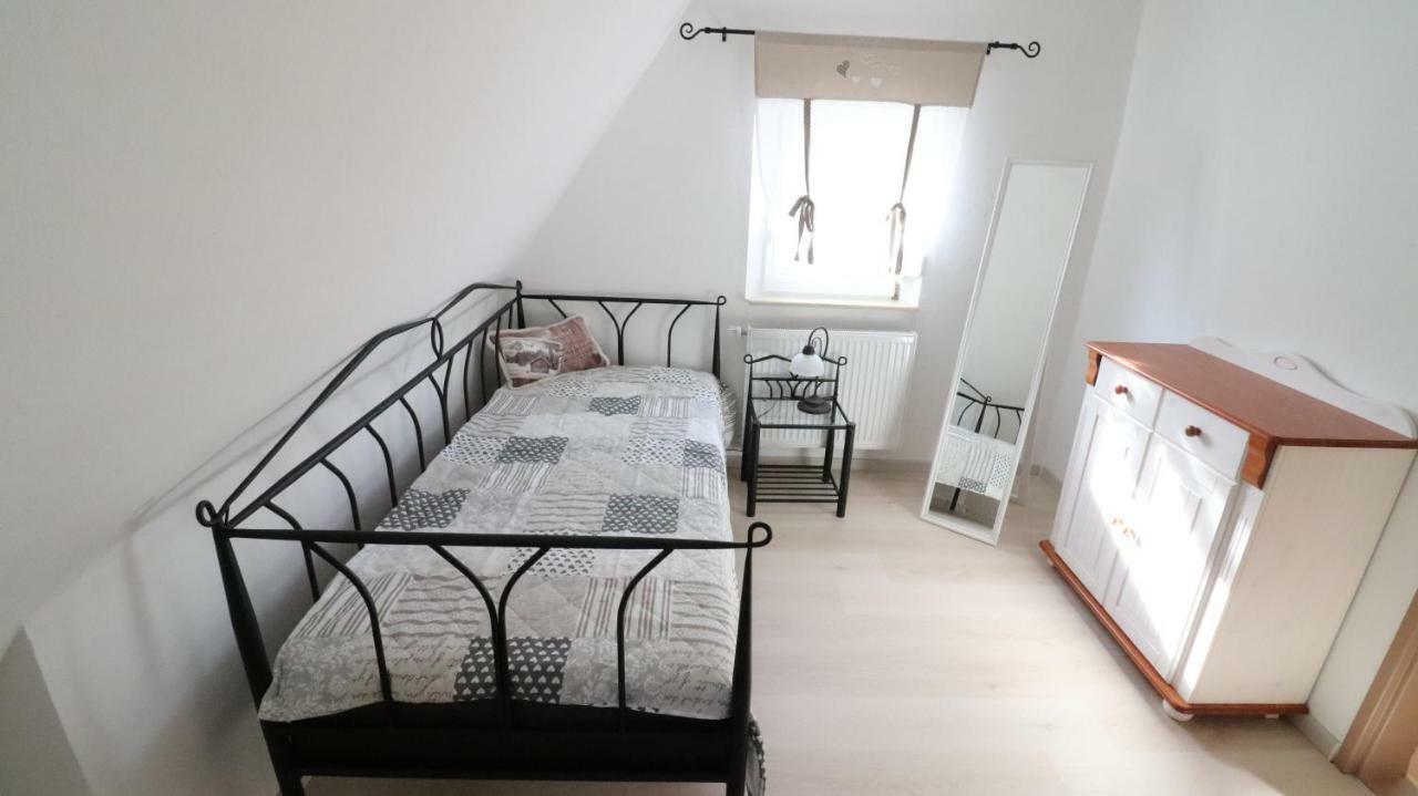 Ferienhaus Steinbach オーバーアスバッハ エクステリア 写真